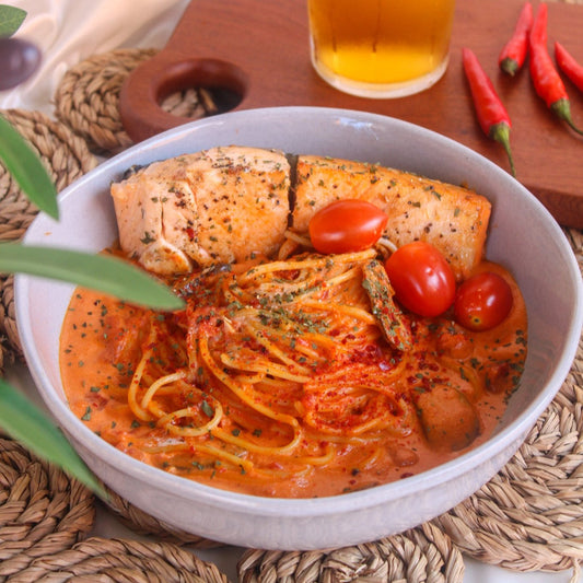 Spicy Tomato Salmon Spaghetti