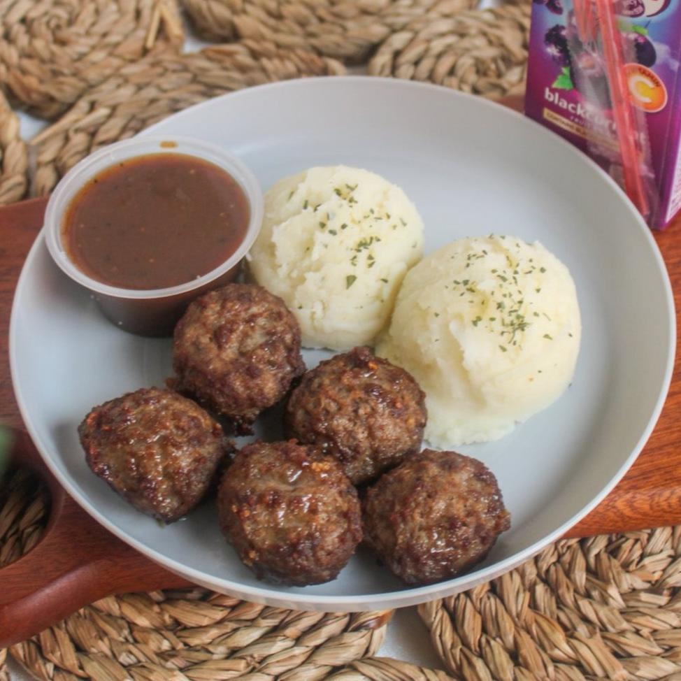 Mashed Potato & Meatballs (Kid's Meal)